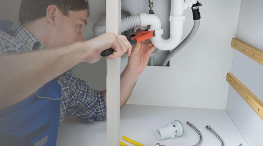 Expert burst pipe repair services in Niantic, CT
